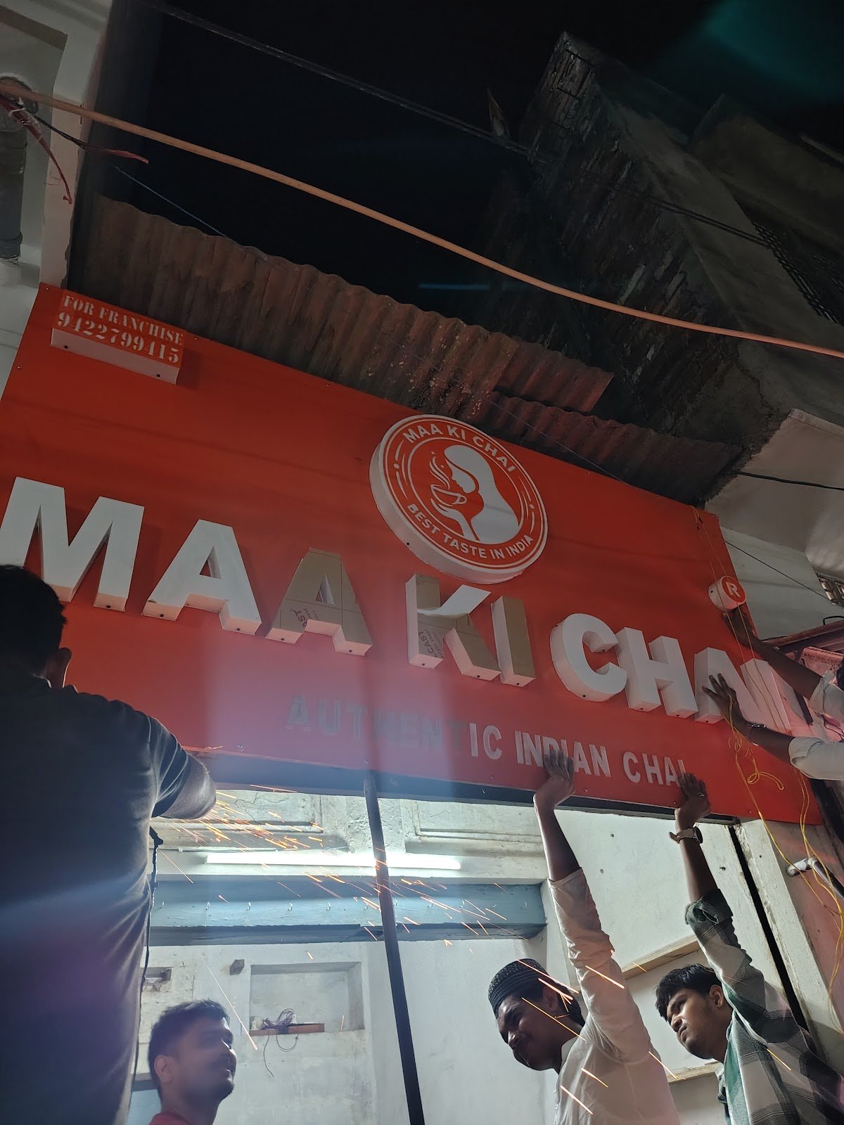 Maa Ki Chai store at Chhattarpur, Mau